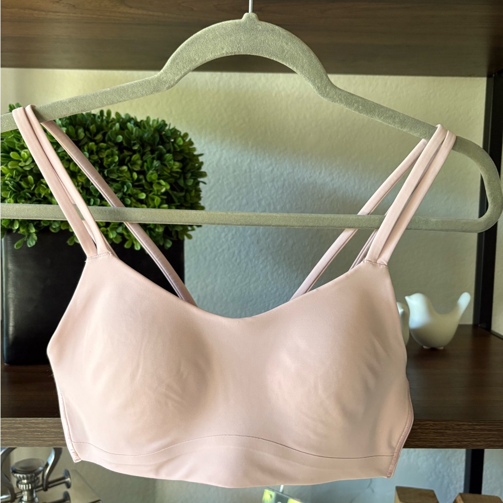Size 6 - NWT Lululemon Athletics Like a Cloud  Bra